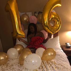 Meet your Posher, Mayá